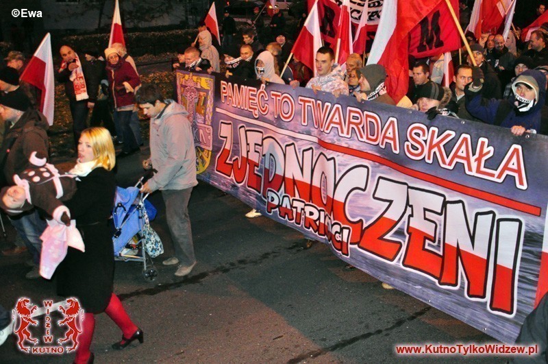 marsz-niepodleglosci-warszawa-11-11-11-35-zjednoczeni-patrioci-arka-gdynia