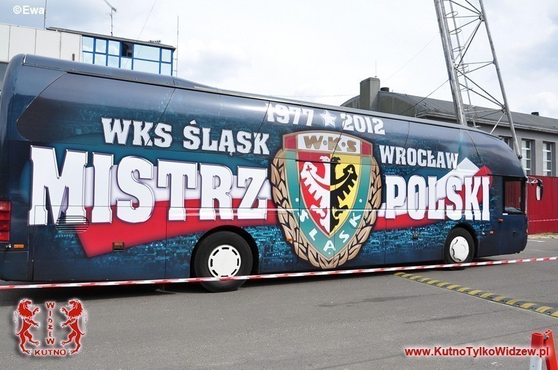 widzew-lodz-slask-wroclaw-18-08-2012-28-autobus